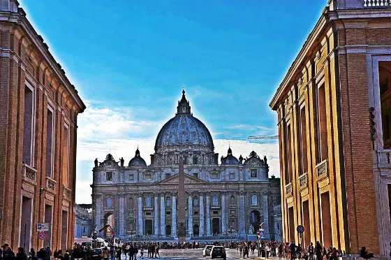 St. Peter's Square and the Vatican colonnade